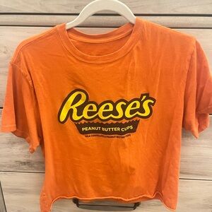 Cropped Reeses Shirt!